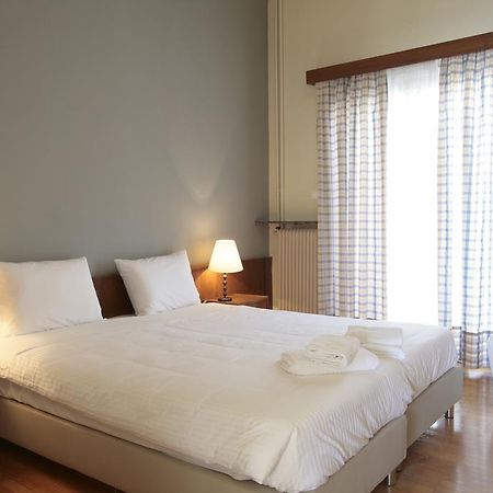 Hotel Theoxenia Loutraki  Exterior photo
