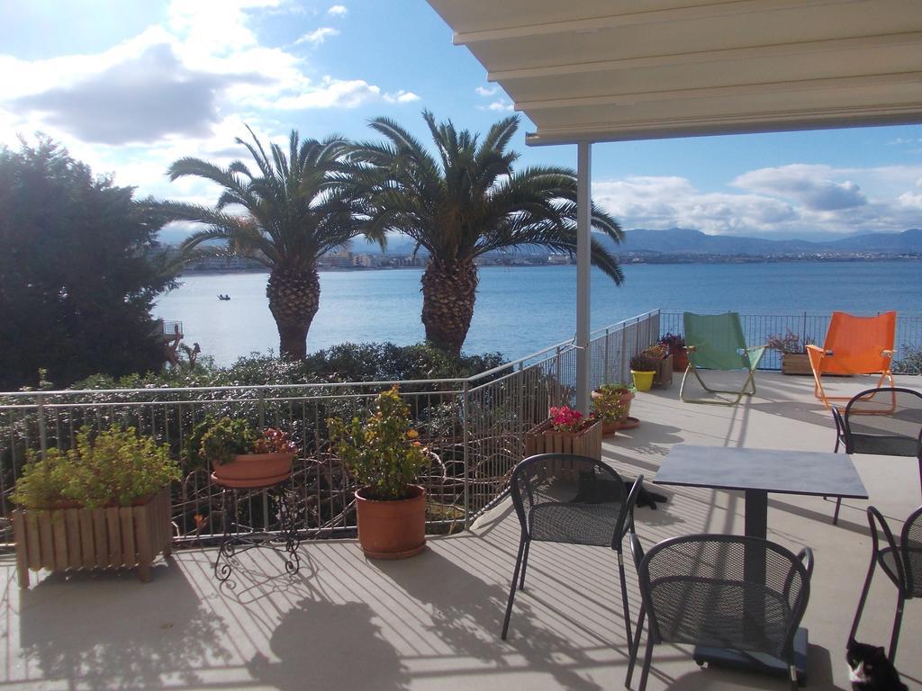 Hotel Theoxenia Loutraki  Exterior photo