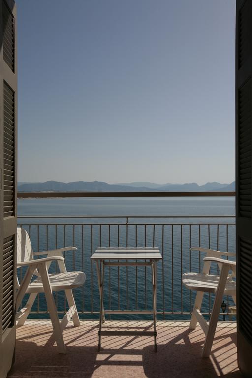 Hotel Theoxenia Loutraki  Exterior photo