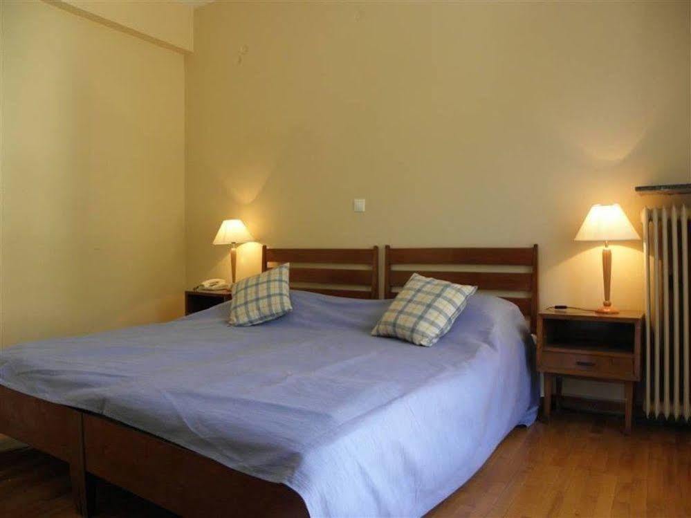 Hotel Theoxenia Loutraki  Exterior photo