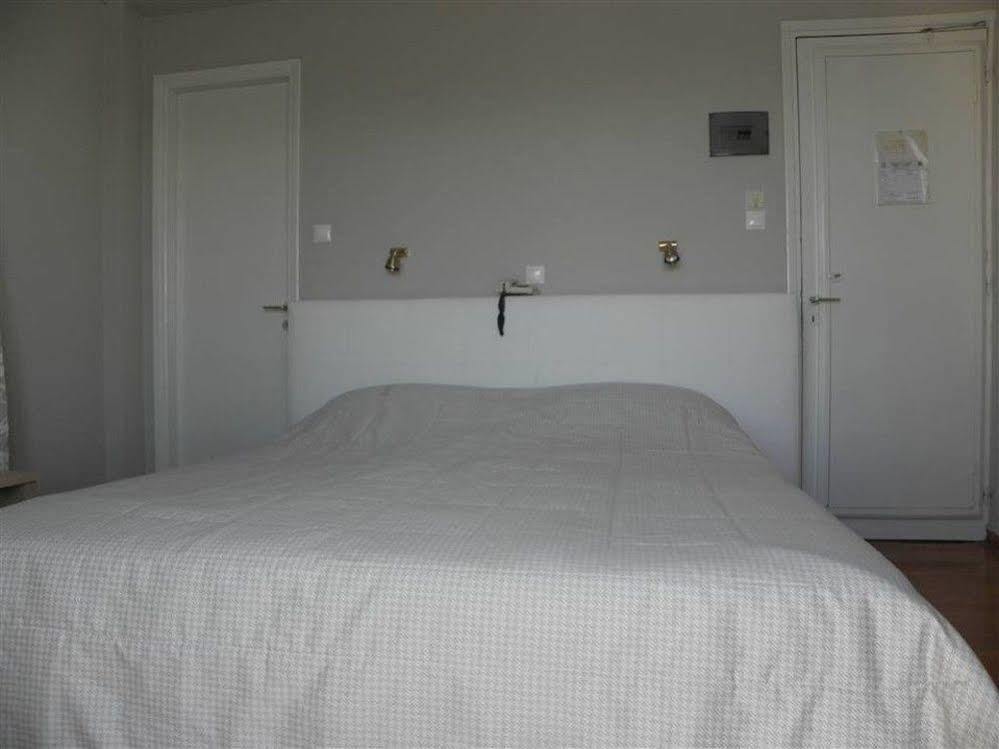Hotel Theoxenia Loutraki  Exterior photo